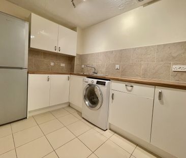 Flitcroft Lea, High Wycombe - Photo 6