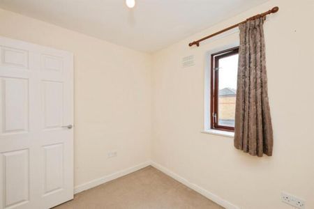 Heybridge Court, Hertford - Photo 3