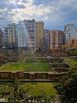 Διαμέρισμα για ενοικίαση Πλατεία Ναυαρίνου (Κέντρο Θεσσαλονίκης) - Photo 1