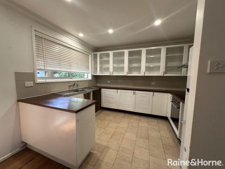 14 Cullen Crescent, Kangaroo Valley, NSW 2577 - Photo 2