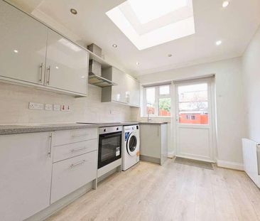 Court Way, Acton, W3 - Photo 2