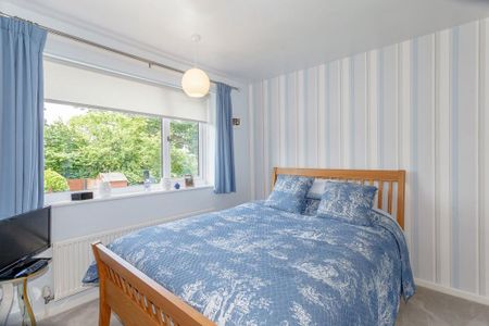 3 bedroom semi-detached house to rent - Photo 4