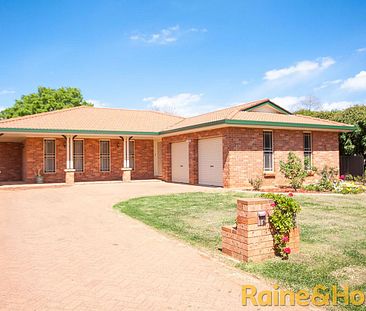 11 Ron Gordon Place, Dubbo, NSW 2830 - Photo 2