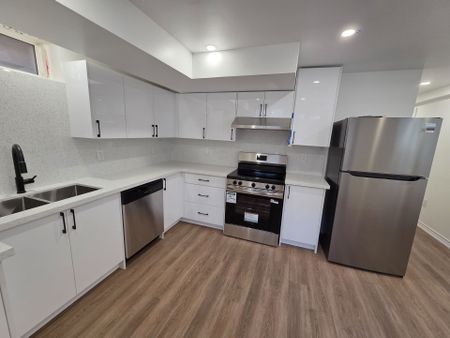 For Lease - 839 Miltonbrook Crescent Unit# Basement, Milton, Ontario - Photo 3