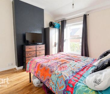 2 bedroom end of terrace house to rent - Photo 1