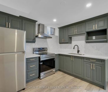 Detached Home For Lease | W9259670 - Photo 5