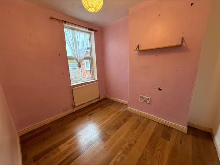 3 bedroom terraced house to rent - Photo 3