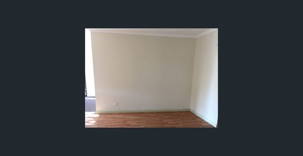 Neat & Tidy 3-Bedroom Home with Spacious Backyard - Roxby Downs - Photo 1