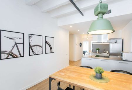 3 room luxury Flat for rent in Barcelona, Catalonia - Photo 2