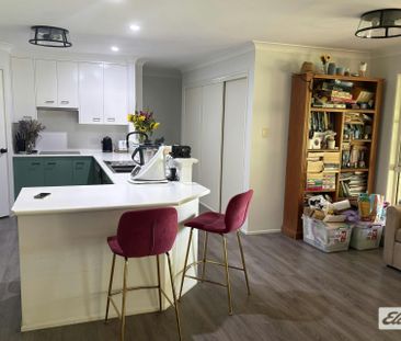 NEW TO THE RENTAL MARKET – SPACIOUS 4-BEDROOM BRICK HOME ON ¾ ACRE - Photo 6