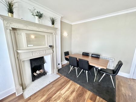 South Parade, Southsea - Photo 3