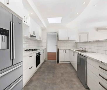 19 The Bulwark Castlecrag - Photo 2