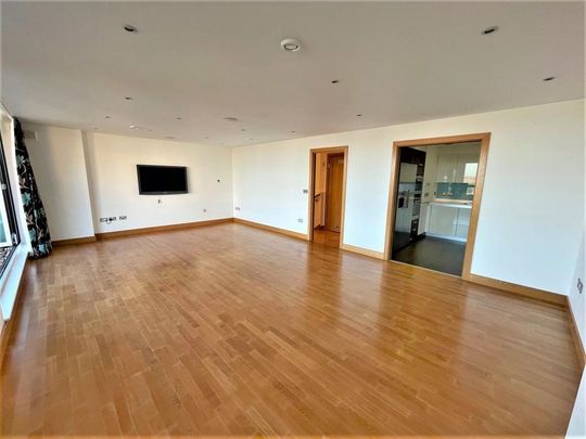 4 bedroom apartment to rent - Photo 1