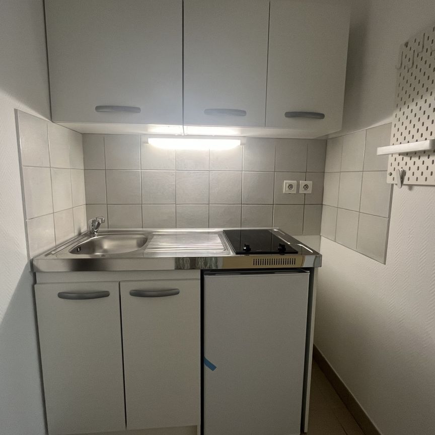 Studio rénové - Rue Saint Fuscien - 27,88 m2 - Photo 1
