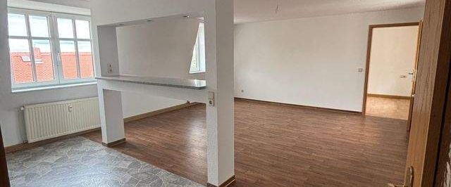 Erstbezug! Renovierte 3-Zimmer-Dachgeschosswohnung in Zeitz - Photo 1