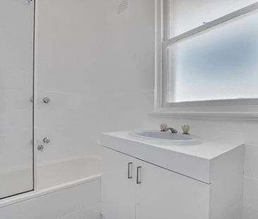 5/4 Spring Street, Preston VIC 3072 - Photo 6