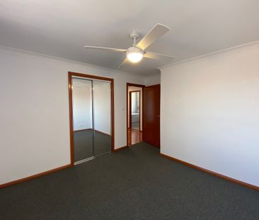 Modern Bathroom & Ensuite - Photo 6