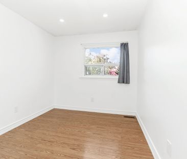 For Lease - 59 Burkwood Crescent, Toronto, Ontario - Photo 3