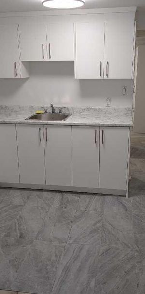 3 ½ À LOUER – FRAÎCHEMENT RÉNOVÉ - Photo 1