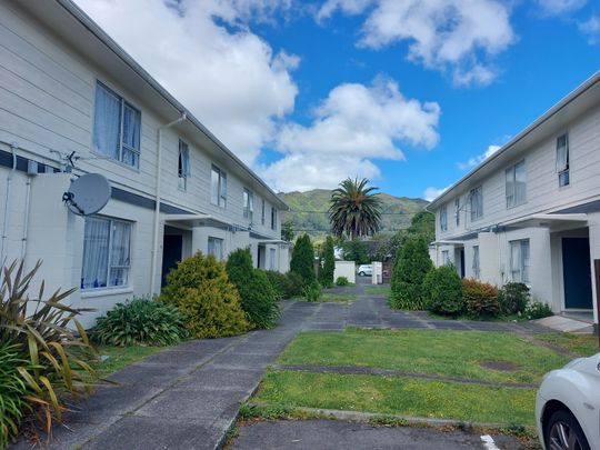 BEDSIT - NAENAE COURT - Photo 1