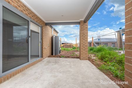 18 Fragrant Crescent, Diggers Rest, VIC 3427 - Photo 4