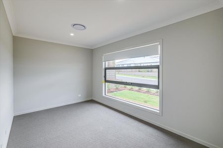 3 Sahara Street, Greenbank QLD 4124 - House For Rent | Domain - Photo 5