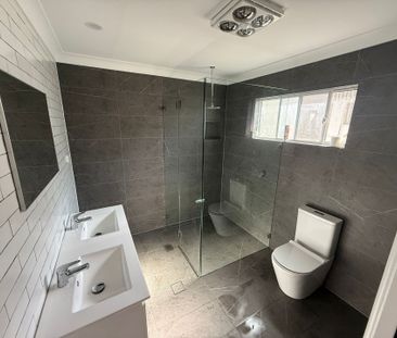 Great Size Family Home - Photo 6