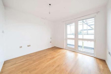Slough, Berkshire, SL1 - Photo 5