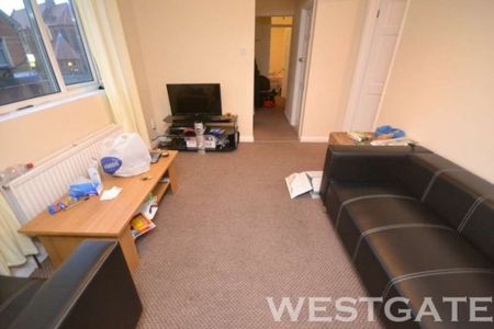 3 Bed - Erleigh Road, Reading - Photo 2