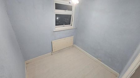 4 bedroom house of multiple occupation to rent - Photo 3