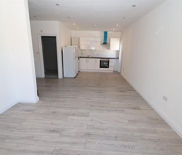 1 bedroom Flat to let - Photo 1