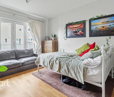 3 bedroom end of terrace house to rent - Photo 5