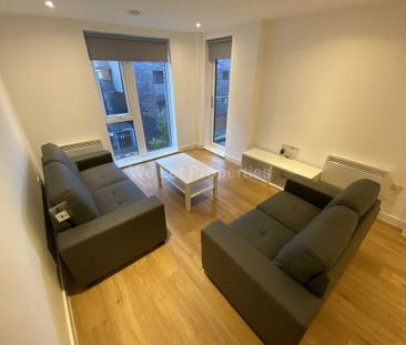 Price £2,000 pcm - Available 22/06/2026 - Furnished - Photo 1