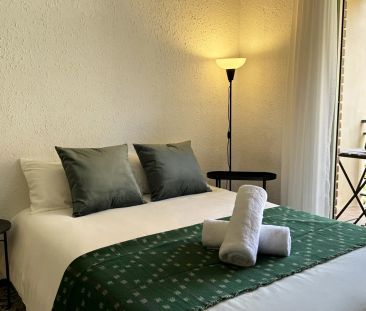 Room in a shared 5-bedroom apartment for rent in L'Illa Perduda. - Photo 5