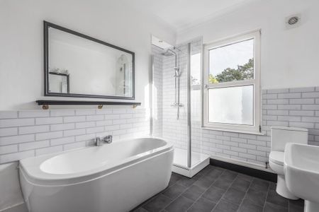 2 bedroom maisonette to rent - Photo 5