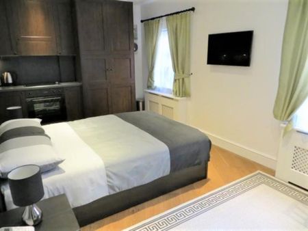 Studio to rent - Photo 2