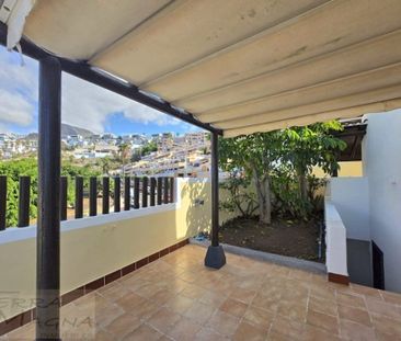 4 bedroom luxury Villa for rent in Adeje, Spain - Photo 2