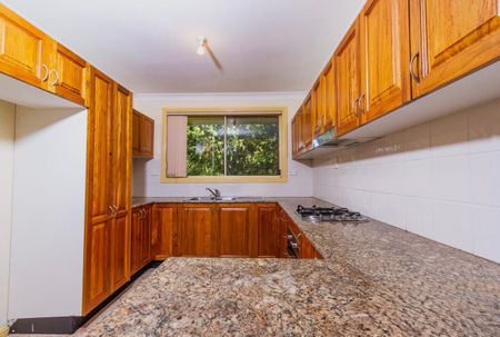 Spacious Family Home in Prime Eastwood Location - Photo 5