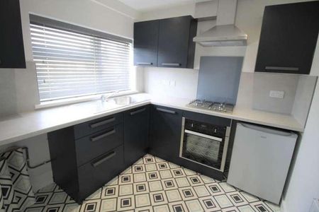 Laburnum Grove, Southall, UB1 - Photo 4