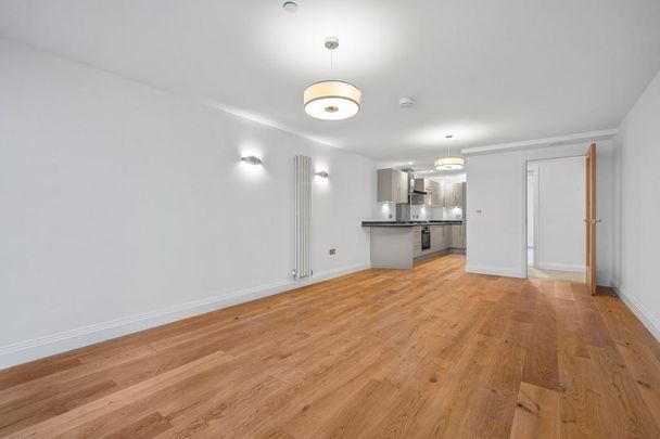 2 bedroom apartment to rent - Photo 1