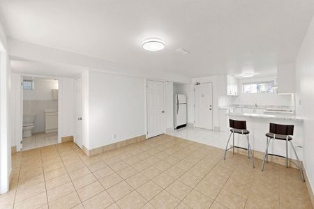 For Lease - 129 Melrose Street, Toronto, Ontario - Photo 5