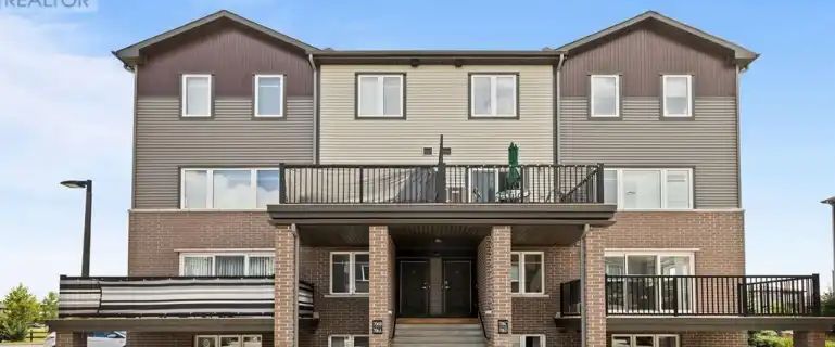 UNIT D - 706 AMBERWING PRIVATE | UNIT D - 706 AMBERWING PRIVATE, Ottawa - Photo 1