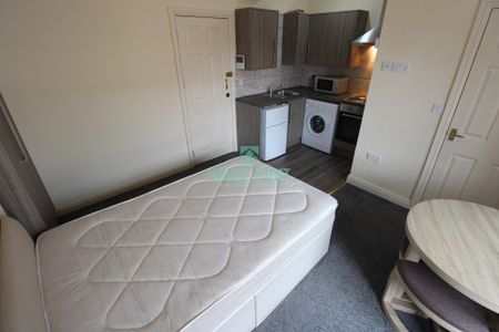 Flat 7B - Millennium Court, Selly Oak, Birmingham, B29 6ND - Photo 3