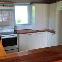 West Is Best - Photo 1