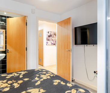 2 Bed Flat, Balmoral Place, LS10 - Photo 4