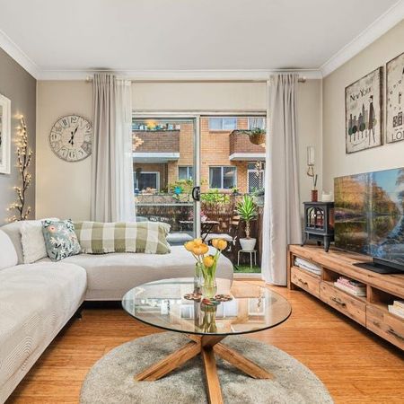 Renovated Two Bedroom Unit - Photo 4