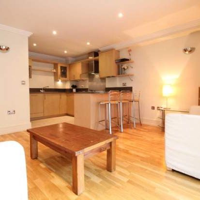 1 bedroom property to rent in Brentford - Photo 1