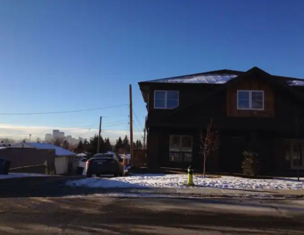 Luxury apartment Mayland | #10, 905 Mckinnon Drive NE, Calgary - Photo 1
