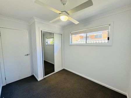 Charming Two Bedroom Home - Bonnells Bay - Photo 5