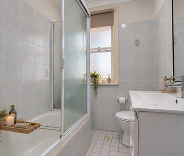 Neatly Presented Three Bedroom Home in a Convenient Penrith Location - Photo 4